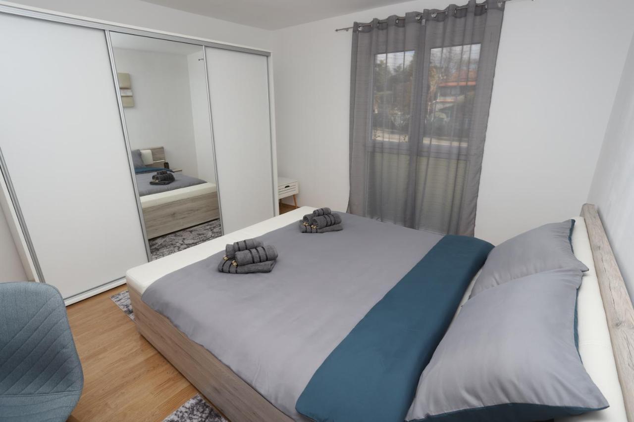 Apartman Perla Deluxe 波雷奇 外观 照片